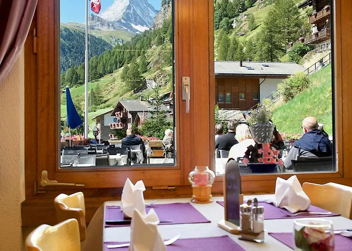 فندق Alpenrose زيرمات